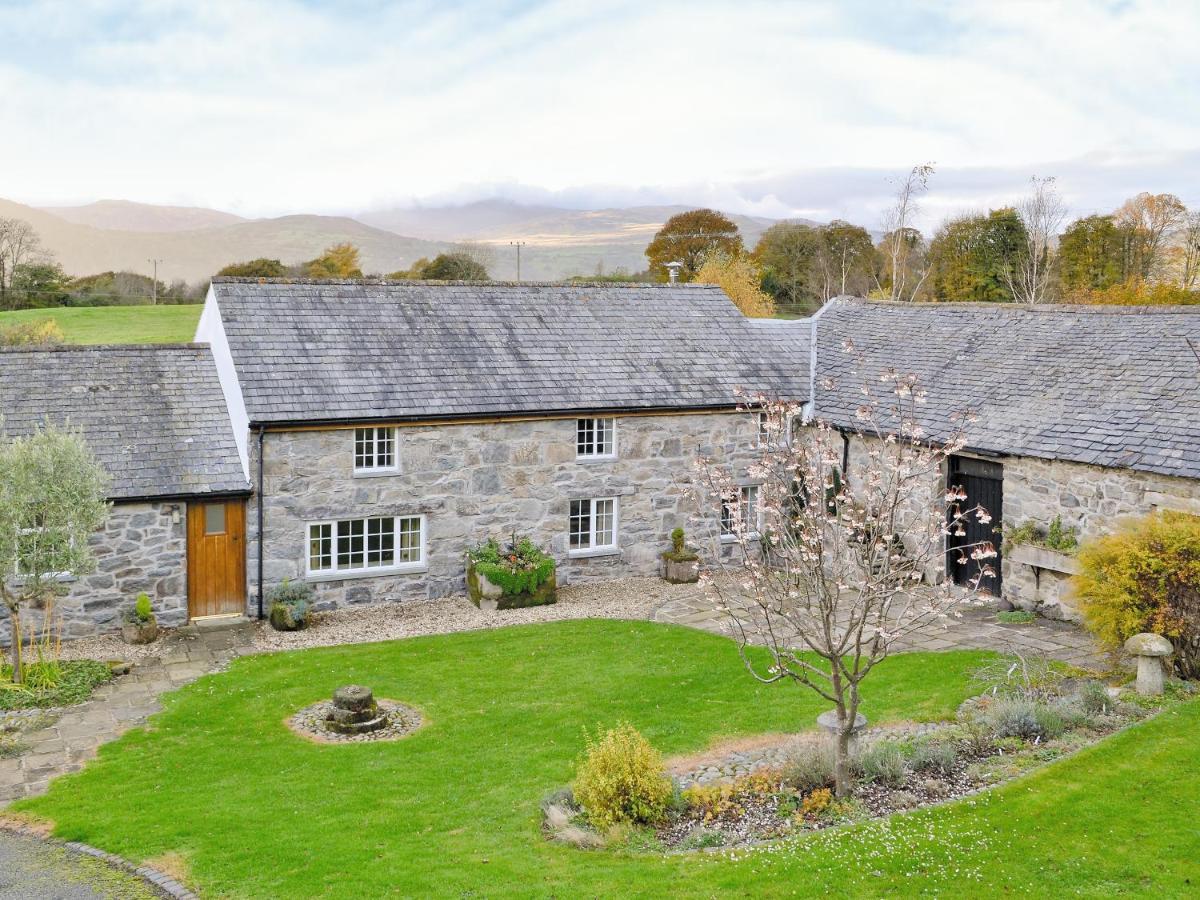 Plas Iwrwg Granary - 28091 Tal-y-Cafn エクステリア 写真